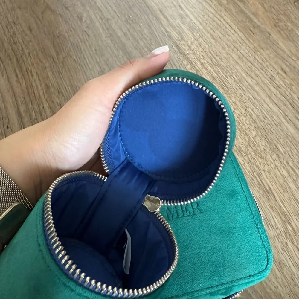 LA MER Limited Edition Velvet Emerald Green Makeup Bag Round Case Set​​​